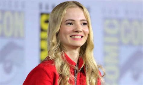 Freya Allan Bio, Wiki, Age, Height, Boyfriend, Net Worth, Facts